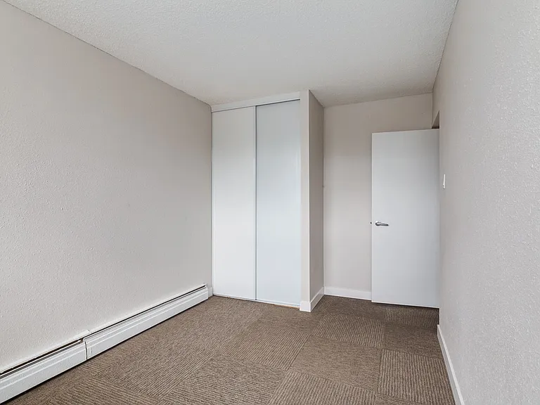9700 Bonaventure Dr SE — Photo 37