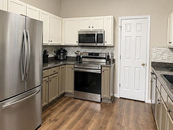 5th image of 286 Snapdragon Rd