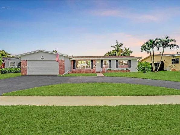 1411 NW 115th Ave, Pembroke Pines, FL 33026