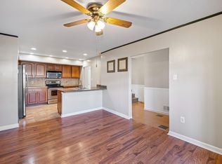 122 Center Ct, Wilmington, DE 19810