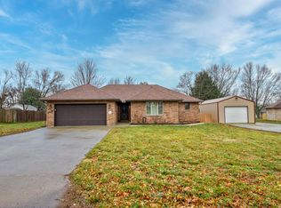 306 Blair St, Clever, MO 65631