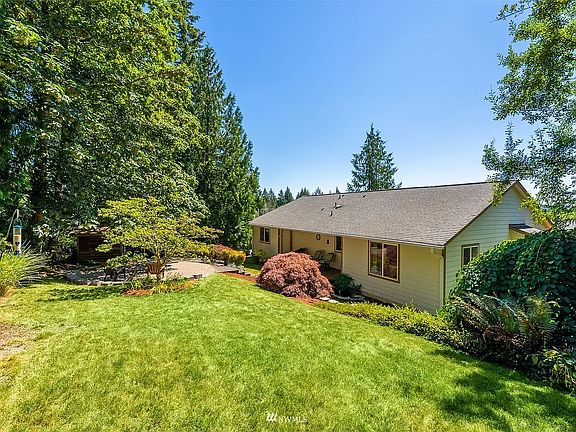 2nd image of 3012 NW Alexandria Ct