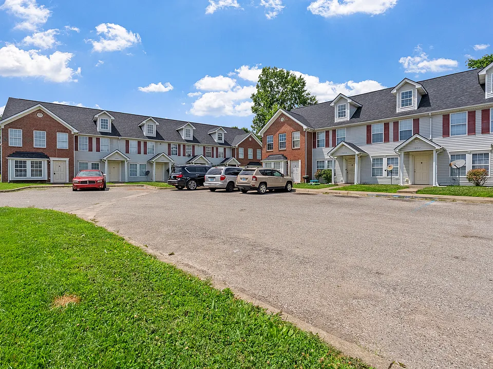 10411 Hillpark Dr