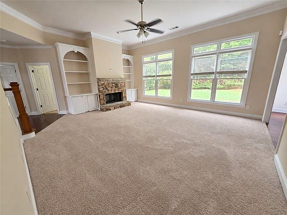 5th image of 4613 Pine Manor Blf