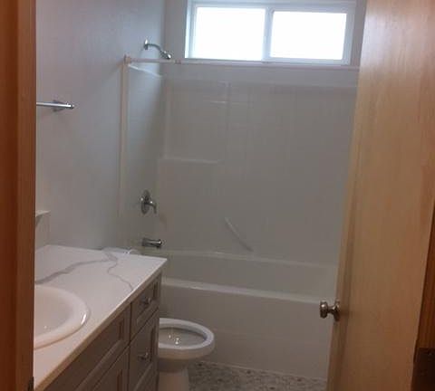 4th image of 10131 Lake Louise Ln SW