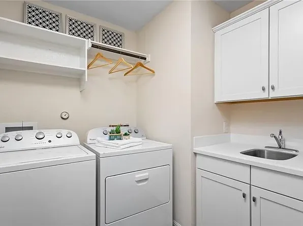 151 Diamond Point Dr, Dripping Springs, TX 78620