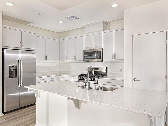 Plan 4 Model Kitchen