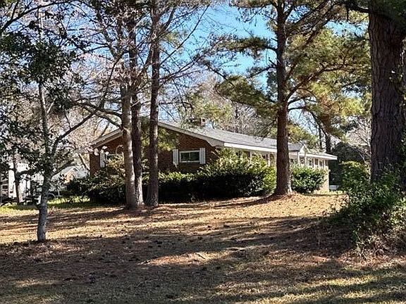 2nd image of 103 Circle Dr