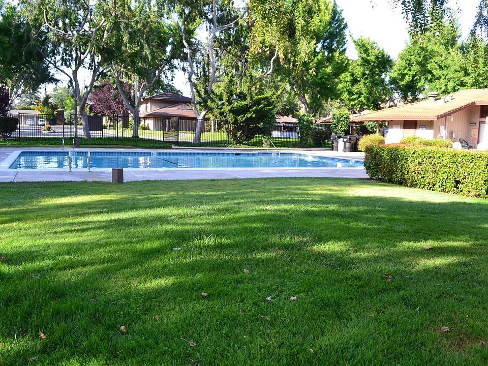 Pool area