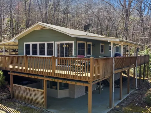 25 E Caesar Rd, Otto, NC 28763