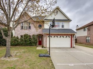 2021 Yellowstone Ln, Corinth, TX 76210