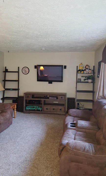 1st image of 28625 Sarabyn St