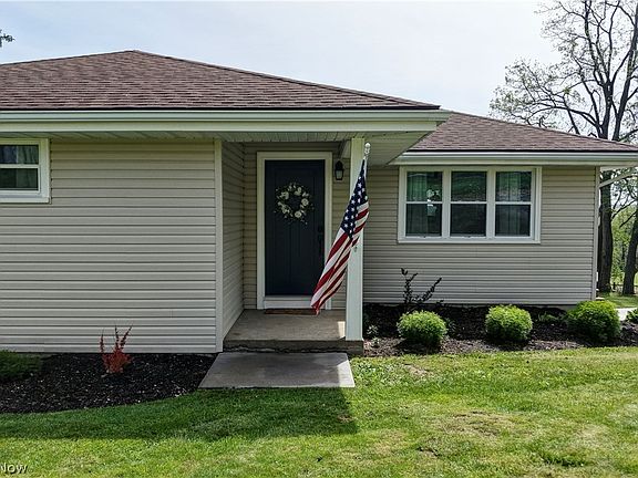 2nd image of 3574 Batdorf Rd