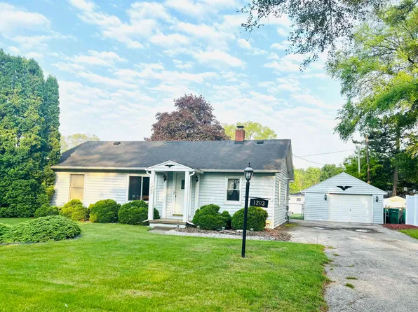 1203 N Wenona St, Bay City, MI 48706