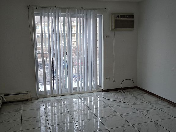 2nd image of 212 Shorewood Dr APT 2B