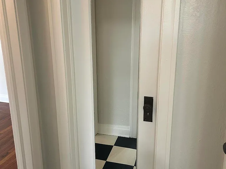 902 E Palm Ln #4 — Photo 11