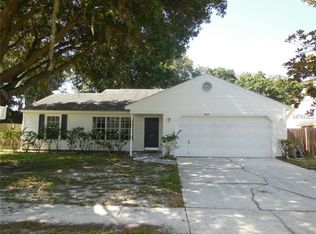 1417 Monte Lake Dr, Valrico, FL 33596