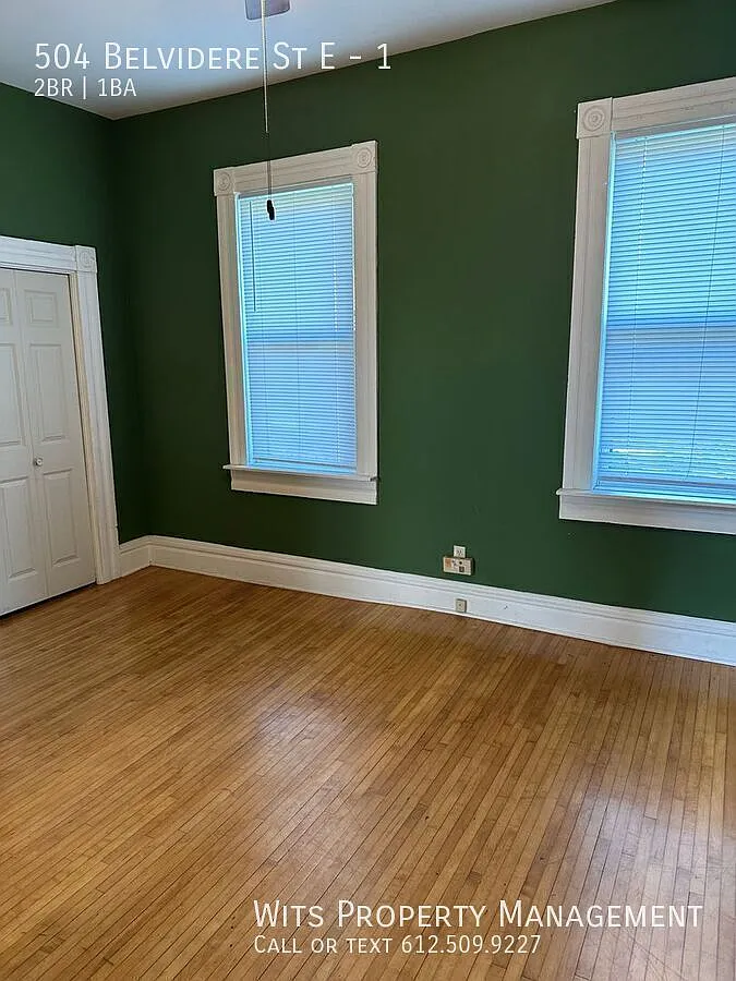 Charming & Spacious 2-Bedroom Apartment in Saint Paul's West Side! — Photo 4