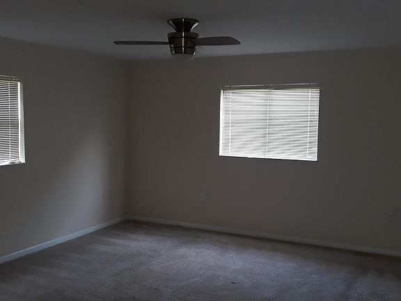 Master (tile instead of carpet)