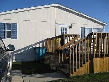 2nd image of 3393 Bluegrass Cir