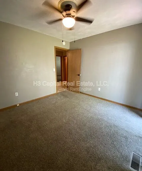 2 Innsbruck Ln — Photo 8