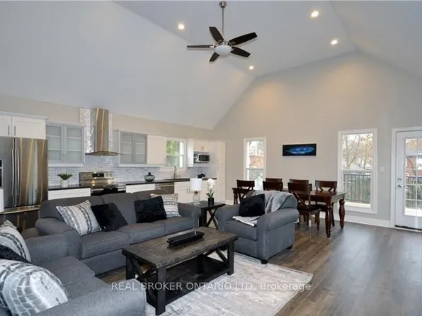 33 Beaconsfield Ave #2, London, ON N6C 1B6