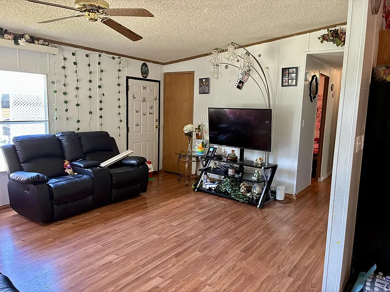840 Bel Air Ln — Photo 8