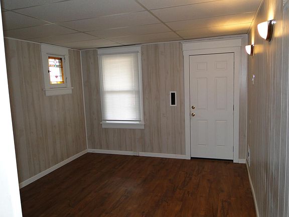 4th image of 8132 Toddy Ave