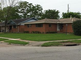 2111 E Martha Ln, Pasadena, TX 77502