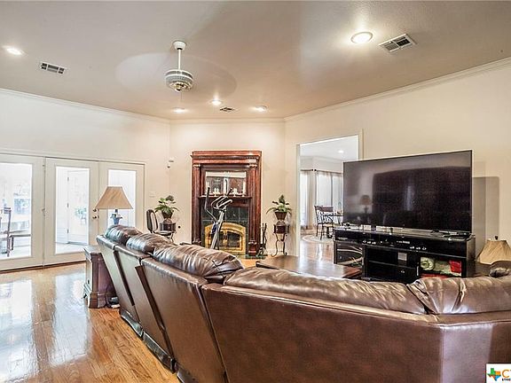 4th image of 3521 Preston Oaks Dr