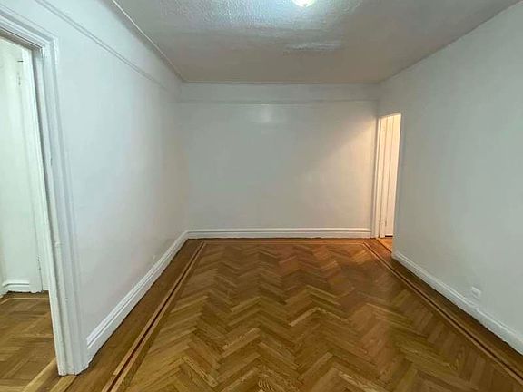 4th image of 735 Walton Ave APT E1