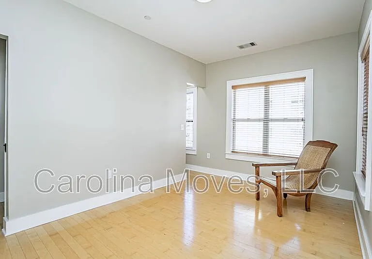 204 E Park Ave #1102 — Photo 11