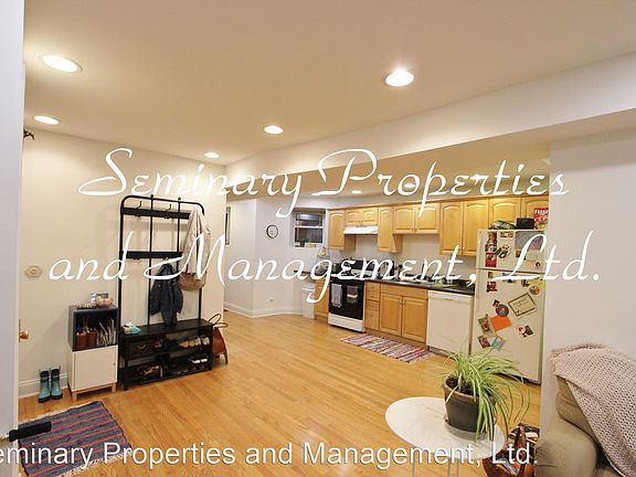 4th image of 1459 W Carmen Ave #G