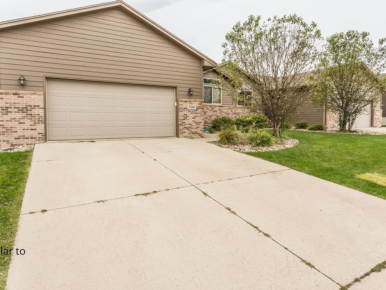 4 bed, 2064 sqft, $2,100 — Photo 2