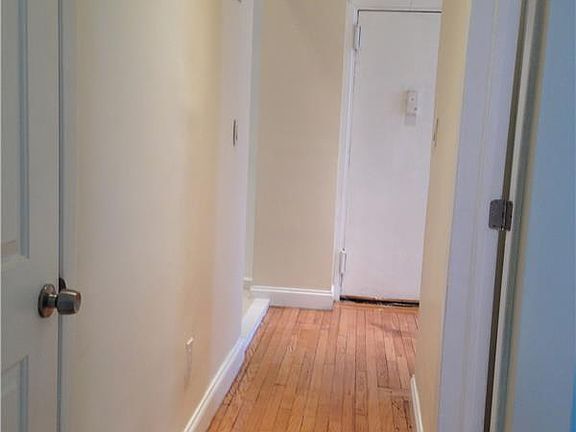 2nd image of 370 Fort Washington Ave APT 101