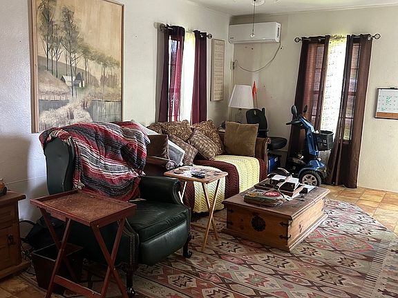 2nd image of 404 W POLK ST
