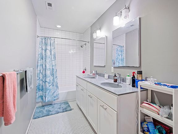 2nd image of 1516 N 15th St #3BEDS