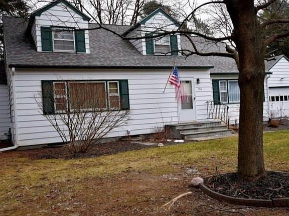 3rd image of 350 Edwards Dr