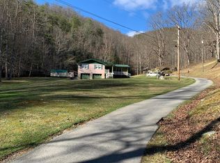 1016 Montgomery Rd, Cumberland, KY 40823