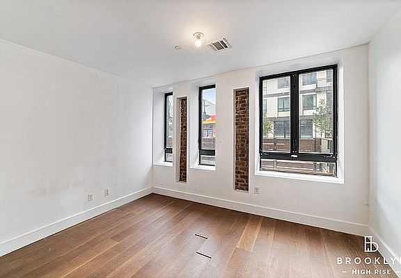 5th image of 843 Dekalb Ave #1E