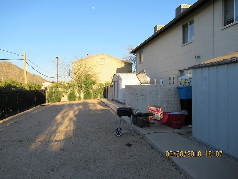 2010 E Sweetwater Ave._SP&Family LLC — Photo 4