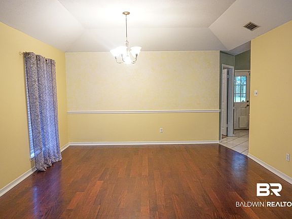 5th image of 3225 Autumn Ridge Dr
