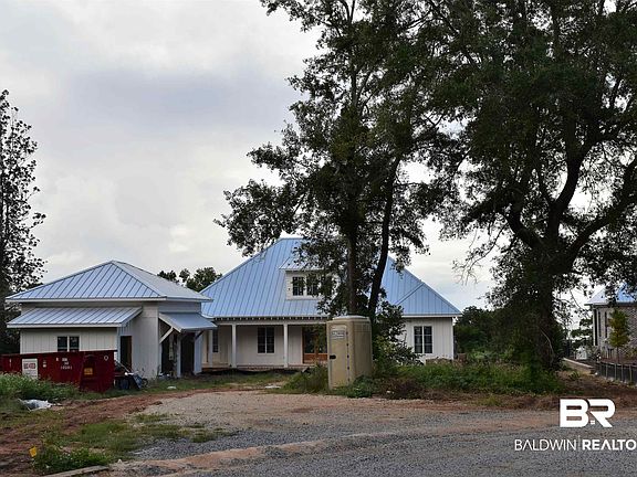 4th image of 304 S Mobile St