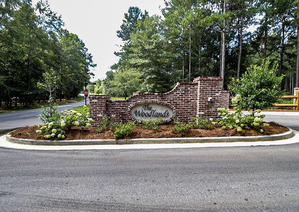 2nd image of 21 Shadow Ridge Dr
