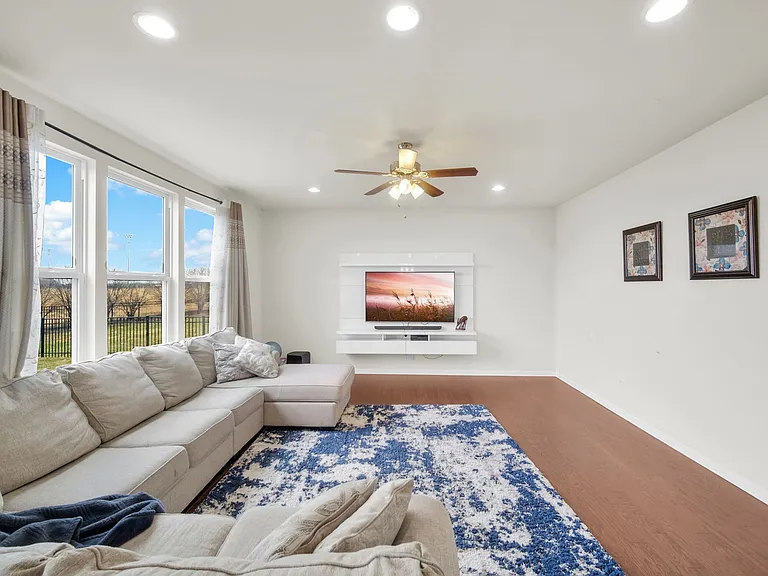 4255 Fraser Cir — Photo 18