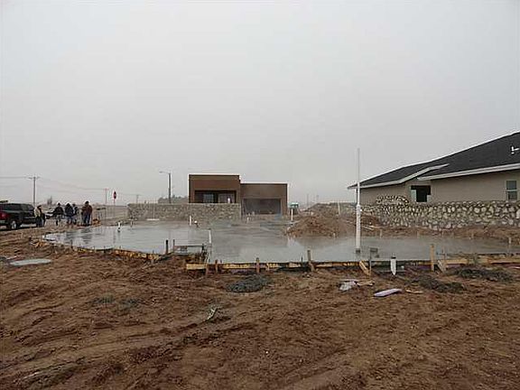 2nd image of 6561 Toivoa Pl