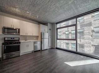 714 S Clark St #1402, Chicago, IL 60605