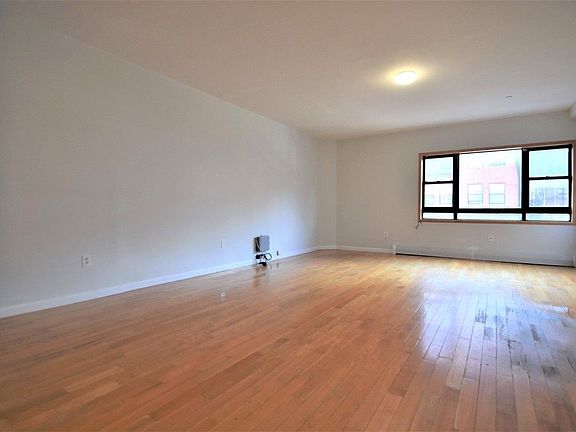 5th image of 739 Grand St #1F