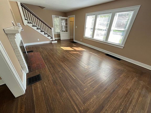 5th image of 3007 Central Ave