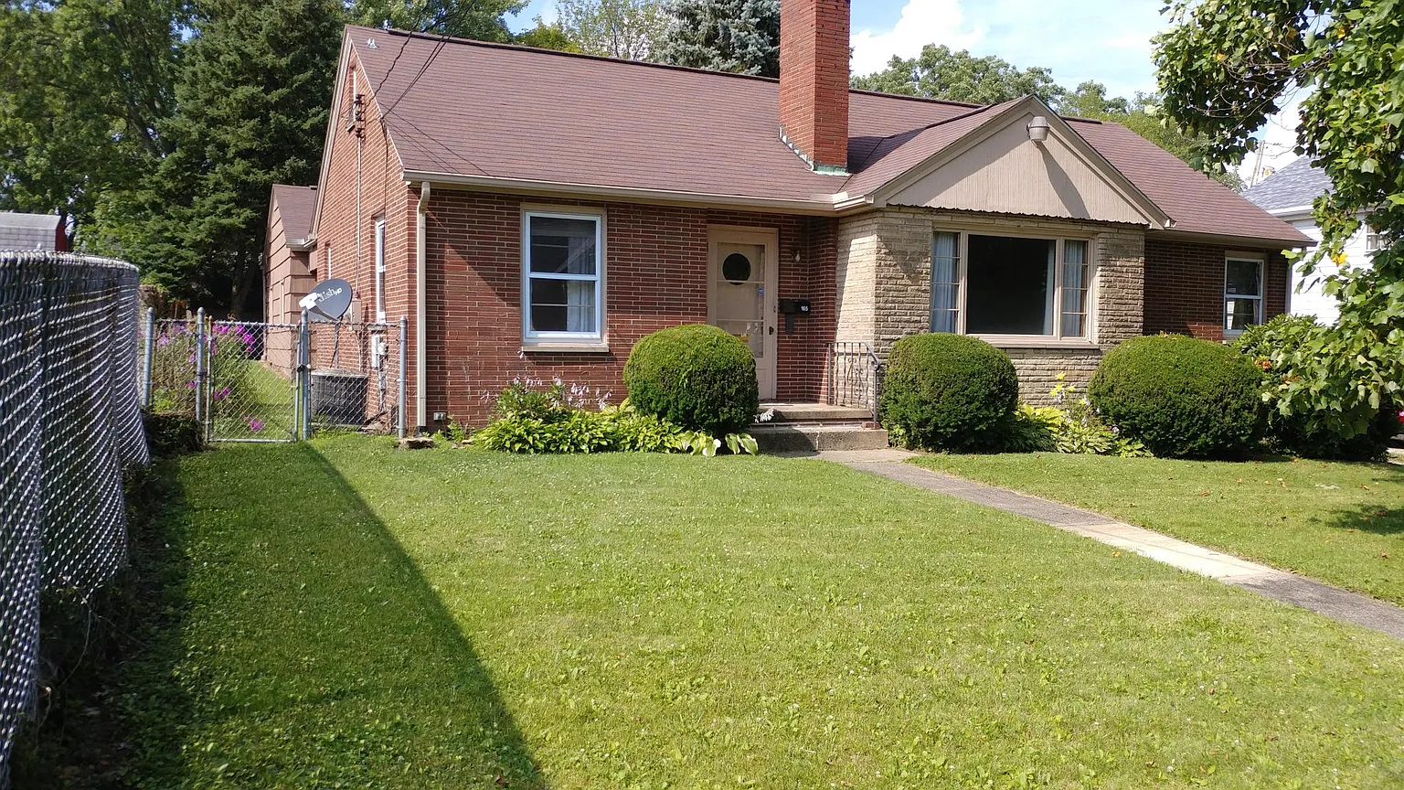 165 E Riddle Ave photo 1